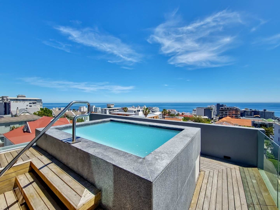 1 Bedroom Property for Sale in Sea Point Western Cape